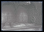 Tombeau sous enfeu de la famille de Lannoy de l'église Saint-Jacques-le-Majeur et Saint-Jean-Baptiste de Folleville (Somme).