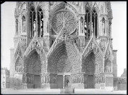 Façade de la cathédrale de Reims (Marne).