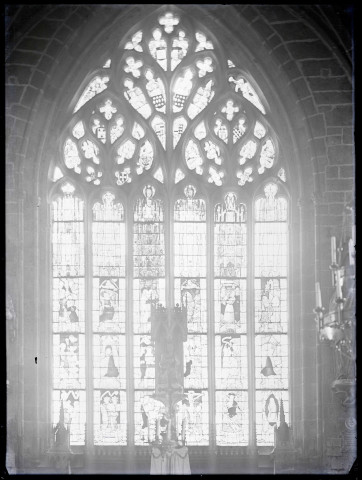 Vitraux d'église bretonne.