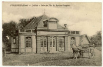 Ecardenville-la-Campagne. La Place et Salle des Fêtes des Sapeurs-Pompiers.