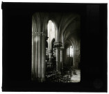 Collégiale Notre-Dame de Mantes-la-Jolie (), déambulatoire.
