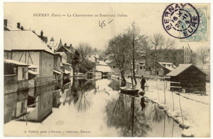 Bernay. La Charentonne au Boulevard Dubus.