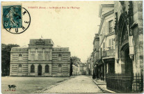 Evreux-Ville. Le Musée et Rue de L'Horloge.