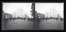 La Piazza de Duomo et la cathédrale (Dôme) de Milan (Italie)
