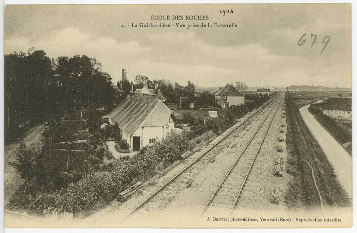 Verneuil-sur-Avre. Ecole des Roches, près Verneuil (Eure). - La Guichardière - Vue prise de la Passerelle.