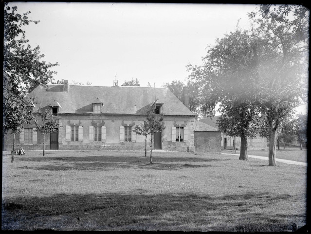 Ferme avec cloche sur le toit de Ry (Seine-Maritime) du roman Madame Bovary de Flaubert.