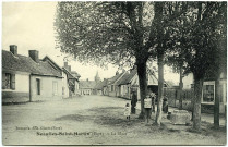 Neaufles-Saint-Martin. La Place.