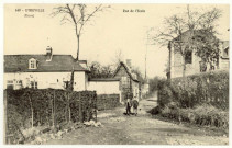 Étréville. Rue de l'Ecole.