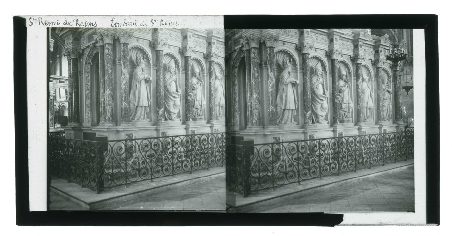 Tombeau de Saint-Rémi à la basilique Saint-Rémi de Reims (Marne).