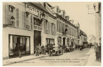 Evreux-Ville. Etablissements Edmond Hée, à Evreux-Façade des Magasins, 53-55-57, Rue Joséphine.