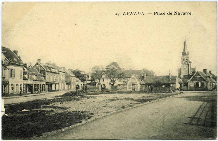 Evreux-Ville. Place de Navarre.