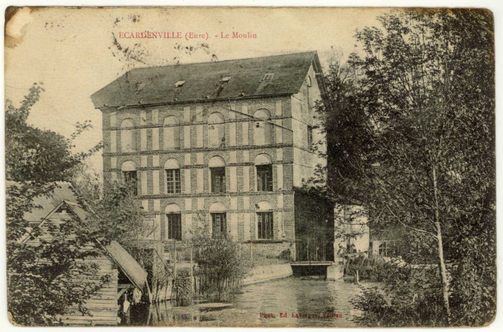 Ecardenville-sur-Eure. Le Moulin.