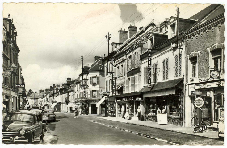 Pacy-sur-Eure. Rue Isambart.
