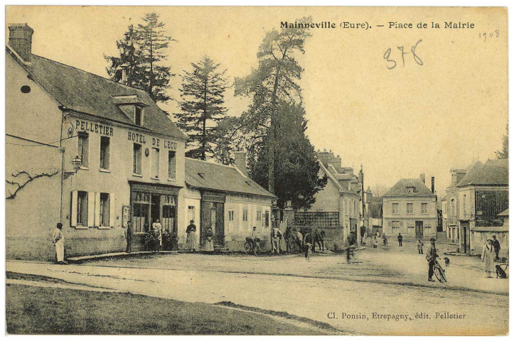 Mainneville. Place de la Mairie.