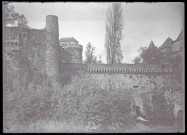 Remparts et douves de Fougères (Ille-et-Vilaine).