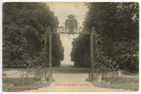 Sainte-Marie-de-Vatimesnil. Le Château de Vatimesnil. - La Grille.