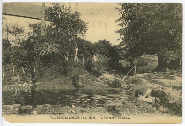 Villiers-en-Désoeuvre. L'Abreuvoir de Chanu.