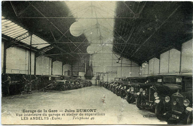 Andelys (Les). Garage de la Gare. - Jules Dumont. - Vue intérieure du garage et atelier de réparations. - Les Andelys (Eure). - Téléphone 49.