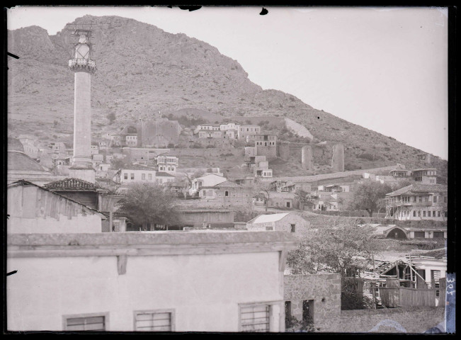Quartier du catholicossat et minaret de Kozan (Sis) (Turquie) (notice PA).