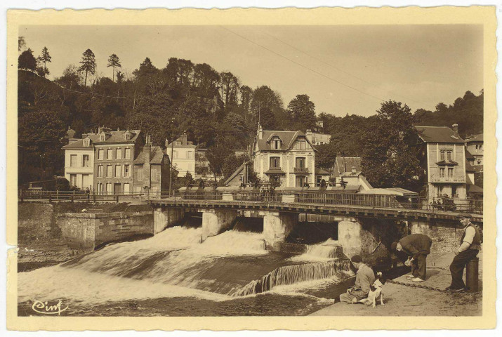 Pont-Audemer. Le Grand Barrage.