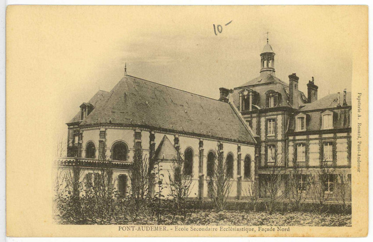 Pont-Audemer. Ecole Secondaire Ecclésiastique, Façade Nord.