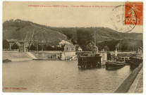 Amfreville-sous-les-Monts. Vue sur l'écluse et la côte des Deux-Amants.