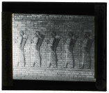 Musée du Louvre à Paris, frise des archers, salle du trône de Darius Ier à Suse (Perse).