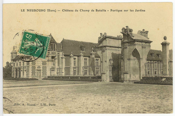 Sainte-Opportune-du-Bosc. Château du Champ de Bataille - Portique sur les Jardins.