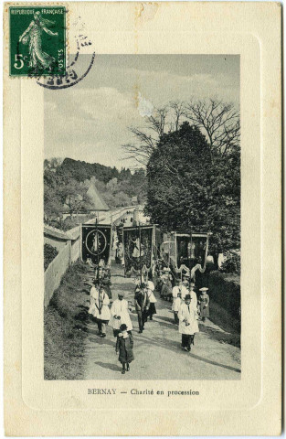 Bernay. Bernay. - Charité en procession.