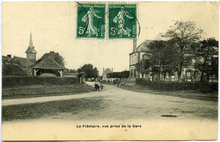 Fidelaire (Le). Vue prise de la Gare.