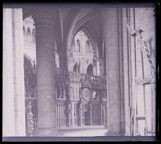 Clôture du choeur de la cathédrale Notre-Dame de Chartres (Eure-et-Loir).