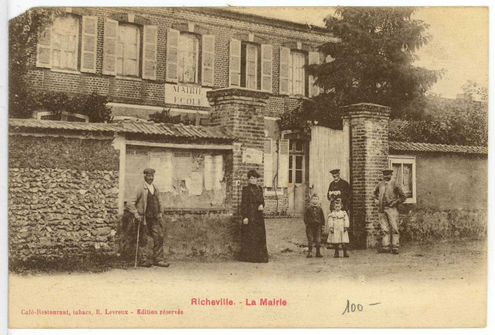Richeville. La Mairie.