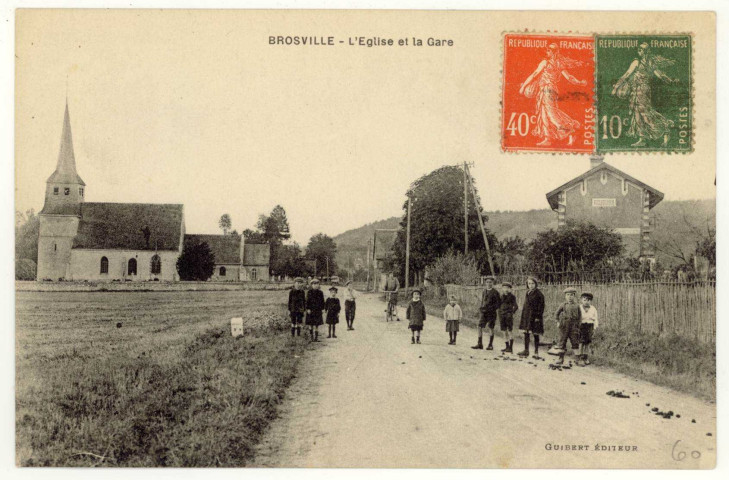 Brosville. L'Eglise et la Gare.
