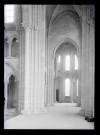 Chapiteaux et colonnes de la cathédrale Notre-Dame de Laon (Aisne).
