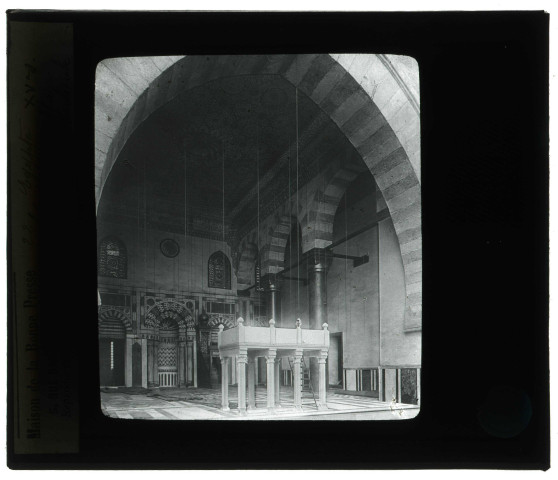 Mosquée du sultan Barkouk au Caire (Égypte), intérieur.