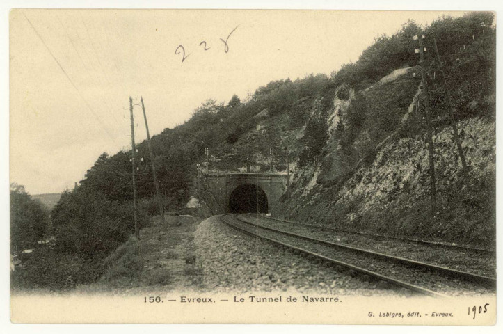 Evreux-Ville. Navarre : Le Tunnel de Navarre.