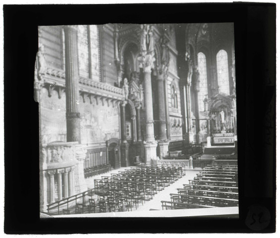 Basilique Notre-Dame de Fourvière à Lyon (Rhône), intérieur.