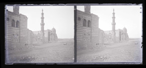 Minaret de la Cité des Morts au Caire (Égypte).