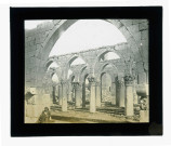 Ruines et vestiges de temple.