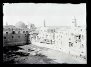 Vue générale de la ville et de l'église du Saint -Sépulcre à Jérusalem (Israël).