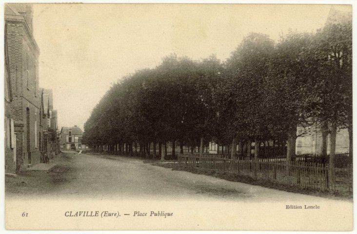 Claville. Place Publique.