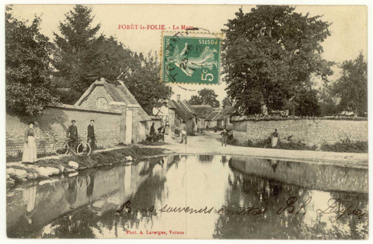 Forêt-la-Folie. La Mare.