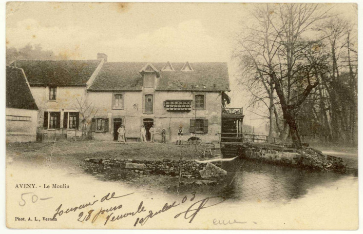 Dampsmesnil. Aveny Le Moulin.