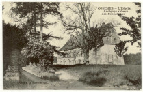 Conches-en-Ouche. L'Hôpital, Ancienne Abbaye des Bénédictins.