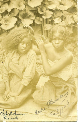 Deux jeunes filles