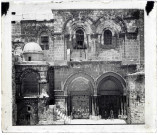 Façade de l'église du Saint-Sépulcre de Jérusalem (Israël).