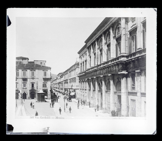 Rue Garibaldi de Messine en Sicile (Italie).