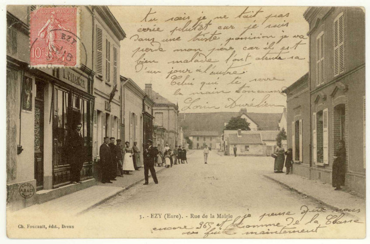 Ezy-sur-Eure. Rue de la Mairie.