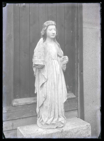 Statue de Sainte-Barbe de l'église de Trouville-la-Haule (Eure).