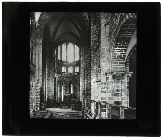 Église abbatiale du Mont-Saint-Michel (Manche), intérieur.